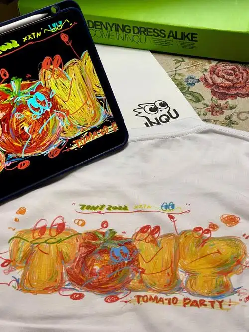 把我的彩铅涂鸦印在衣服上了t恤定制