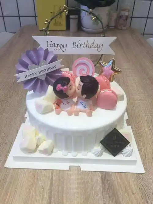 10寸情侣生日蛋糕 ￥108元/个 已售3份