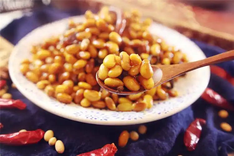 黄豆不光能打豆浆,还可以做下酒菜,快来学这道五香酱黄豆