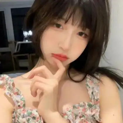 女生真实自拍头像 高清好看的女生自拍真人头像漂亮图片_女生头像