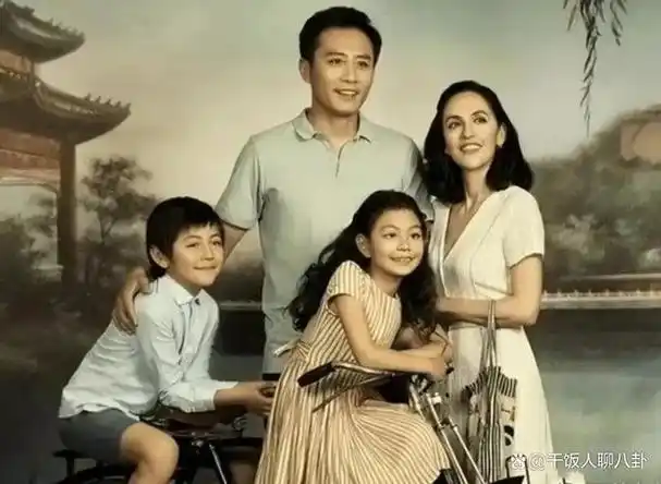 尽管刘烨的事业一路走高,但他并没有选择与谢娜走到一起,反而选择与