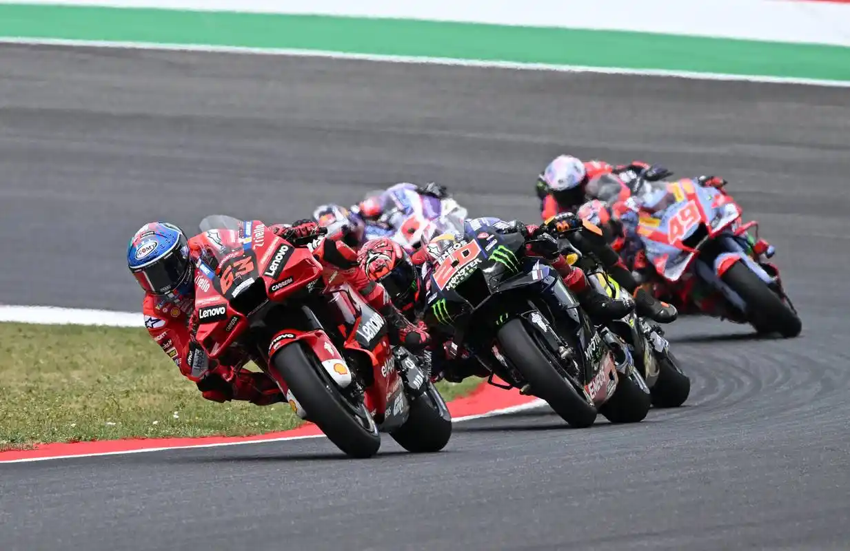 赛车——世界摩托车锦标赛意大利站赛况