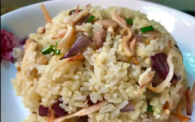 海边人教你做干鱿炒饭鱿鱼多出一步鲜香美味三碗都不够