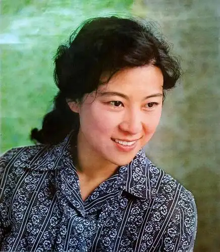 1980年代女影星王馥荔罕见剧照老照片曾获金鸡奖最佳女配角奖