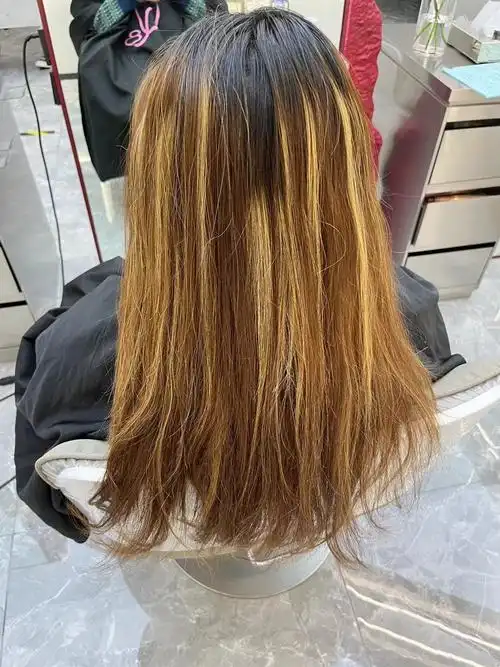 染了大半年的头发 今天改头换面