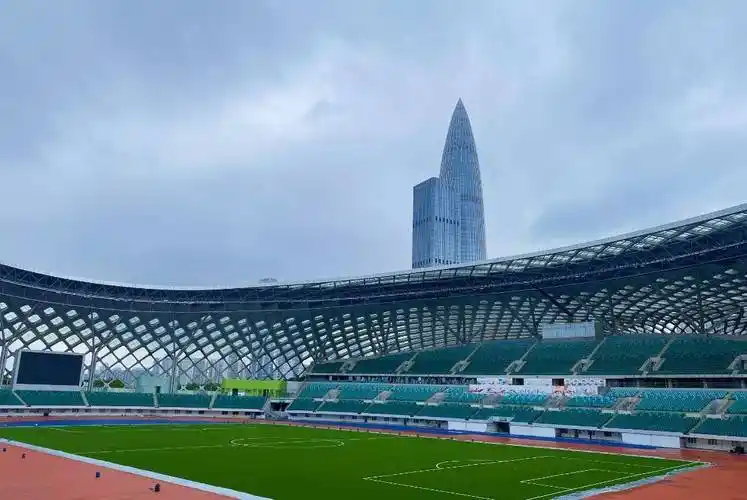 运动健身体育场馆介绍:深圳湾春茧体育场 燃情世界杯特别活动_中心