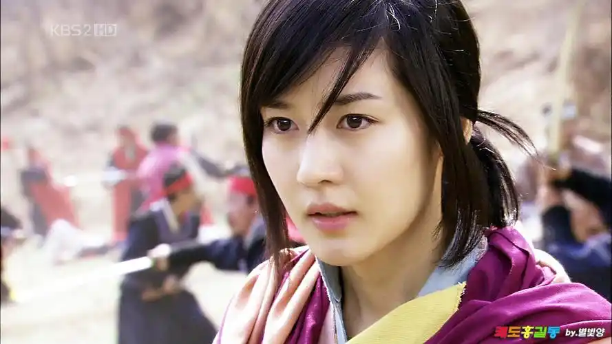 p>成宥利(sung yu ri),1981年3月3日出生于德国巴登,韩国女演员,歌手