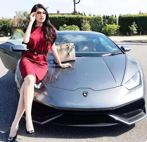 越南白富美日常:豪车,豪宅,名包!奢华程度不输中国富二代