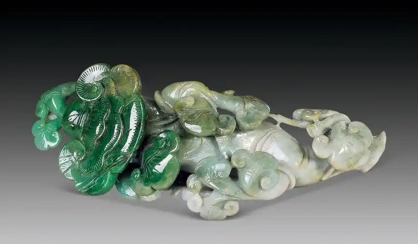 3111清翡翠如意摆件