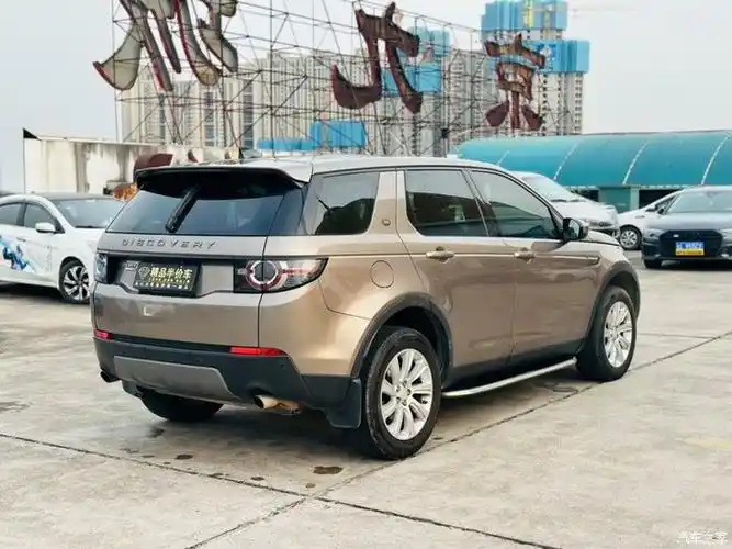 678准18年路虎发现神行20t四驱顶配