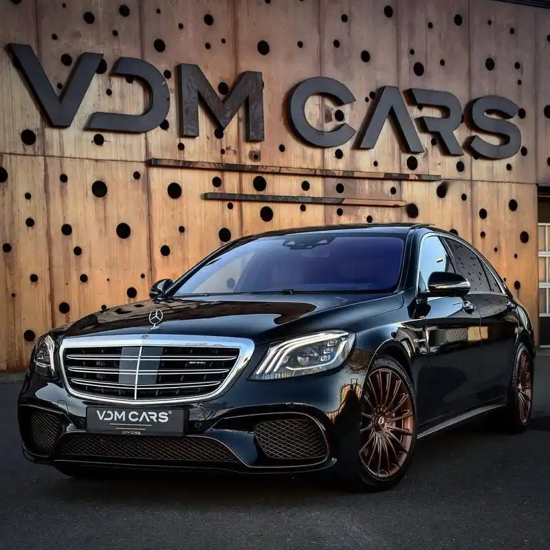 奔驰s65l-典藏版的售价为307.88万,裸车价为307.