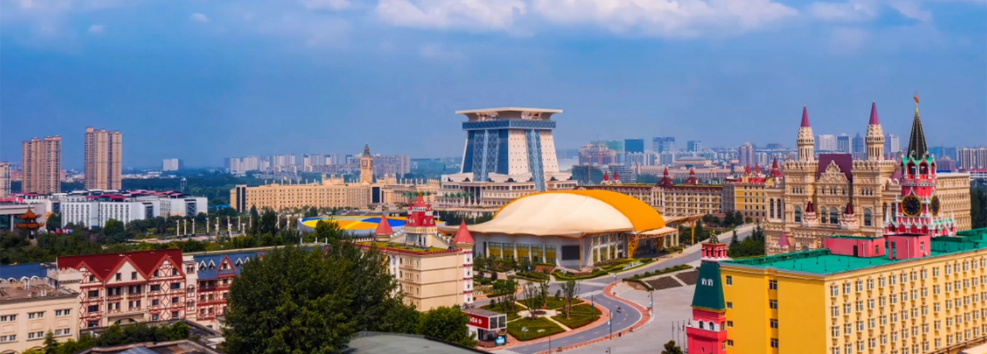 p> b>郑州西亚斯学院 /b>(sias university,sias),简称西亚斯,坐落于