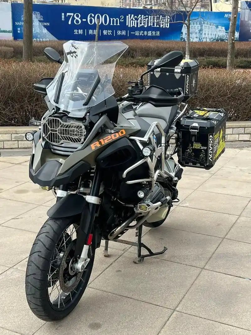 新到宝马1200水鸟adv 年份:2015.10 过户:1次 - 抖音
