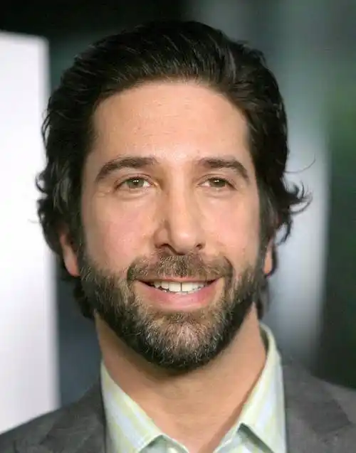 原创兄弟连里秒出戏风趣的老友罗斯低调的新导演大卫休默