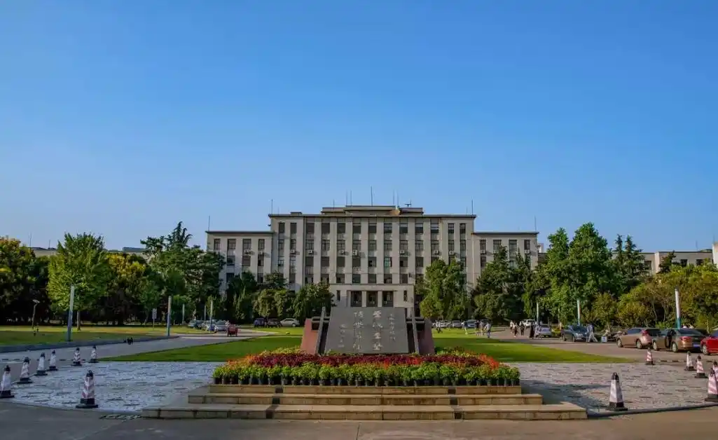 安大的龙河校区计算机专业怎么样有你的回忆吗安徽大学龙河校区有新的