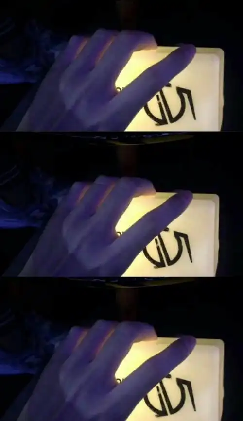 有没有适合手控的三格壁纸