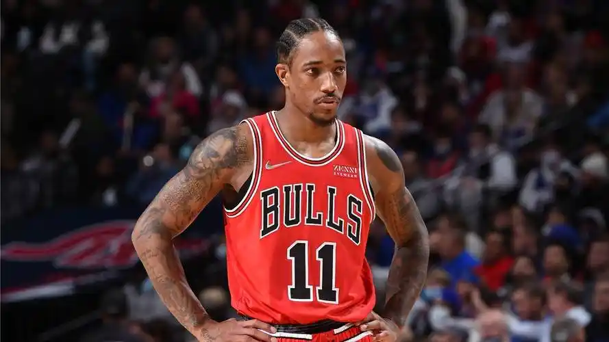 41雄鹿轻松晋级字母哥提前打卡下班轰339德罗赞仅11