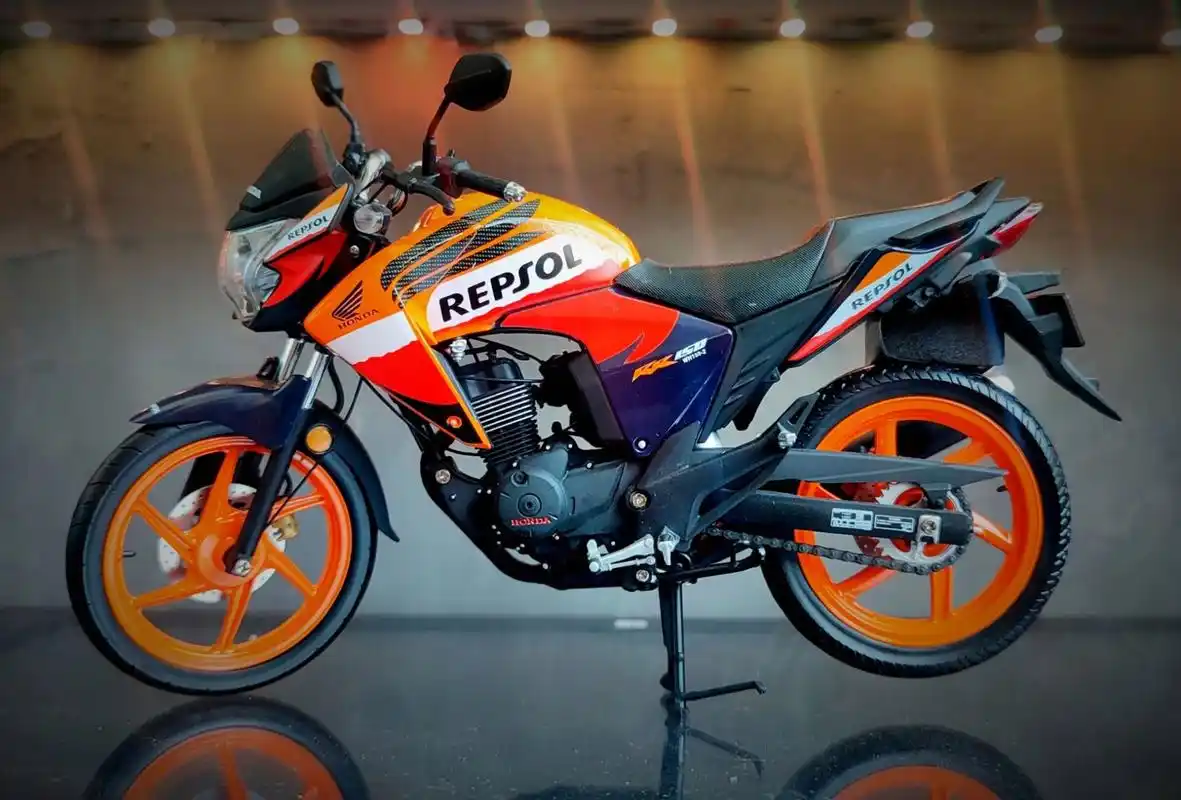 五羊本田—幻影150rr 1:12 / 五羊本田—幻影150rr 国产小排量摩托车