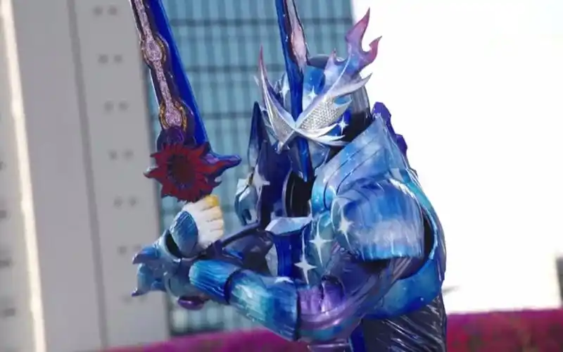 【假面骑士圣刃】最终形态xross-saber待机音高音质循环播放_哔哩哔哩