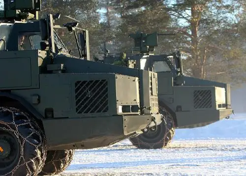 出手如电瑞典速射炮3秒打出5发炮弹