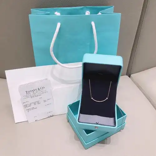 蒂芙尼18k玫瑰金满钻小号笑脸项链