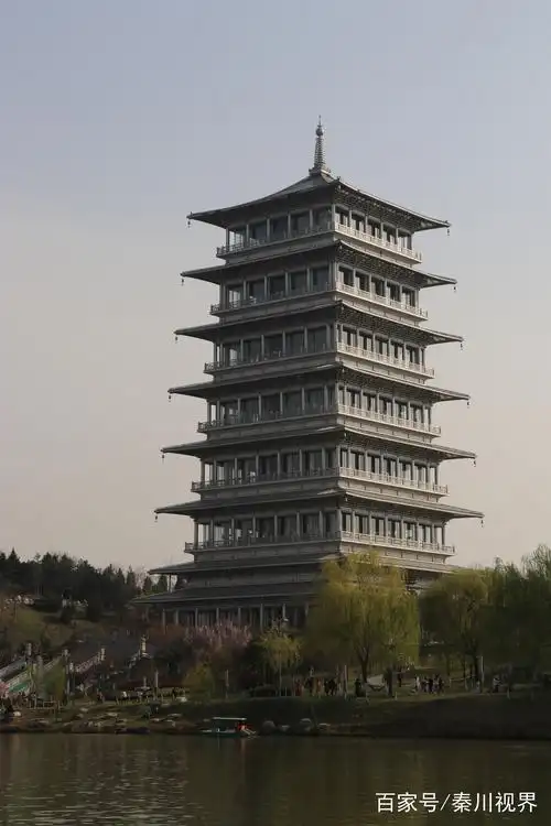 长安塔是西安世博园的标志性建筑,由中国工程院院士张锦秋设计,位于