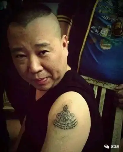 助郭德纲如日中天的神秘纹身真是尸油的咱纹一个就知道了泰国亲历
