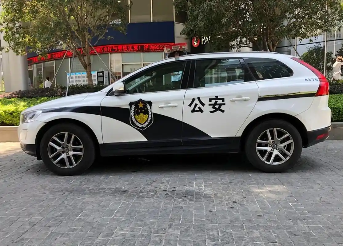 你知道我国为什么警车,消防车免费而救护车却要收费吗?