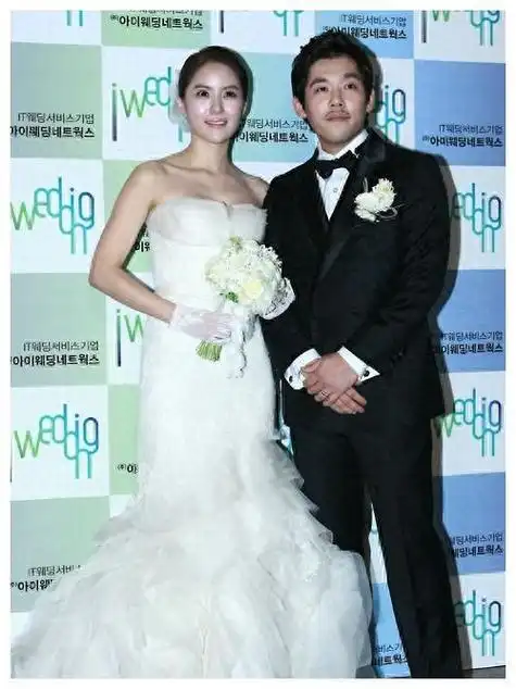 玄彬|甜蜜|孙艺珍|宋慧乔|李东旭|女明星_网易订阅