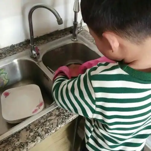 还学会了帮妈妈洗碗