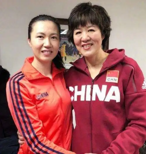 女排周苏红现状前夫瘫痪二婚嫁大8岁富豪