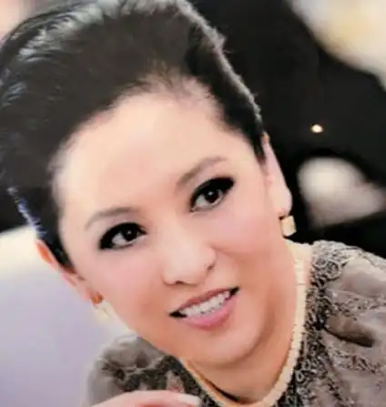 【图】陈岚年轻时的照片曝光 美艳身材婀娜不输女明星