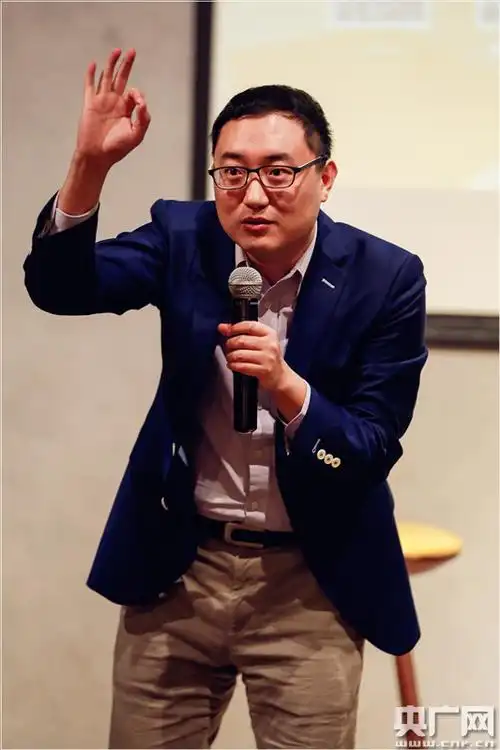 "大铭脱口秀之夜"·单向空间·点燃夏日激情_央广网