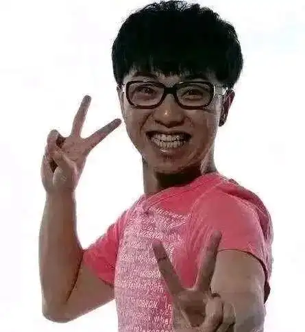 阅娱坛作为十年粉的我,看到华晨宇被曝整容我是很气愤的,虽然花花早起