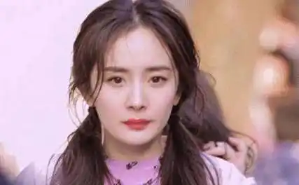 原创杨幂发际线再被吐槽风一吹彻底的秃了网友再秃成阿哥了