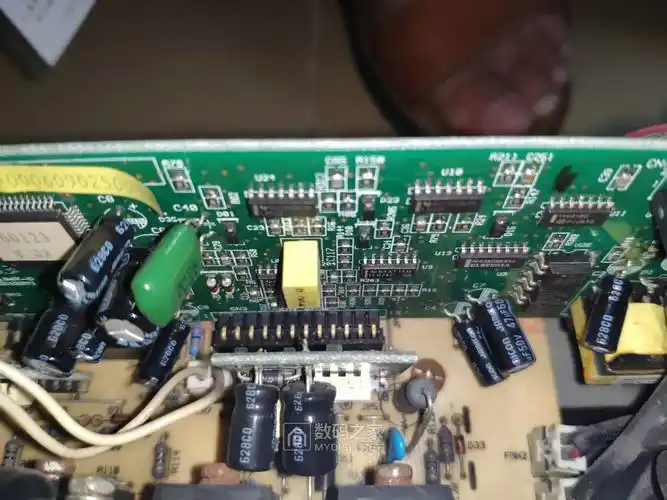 拆一个山特的ups电源