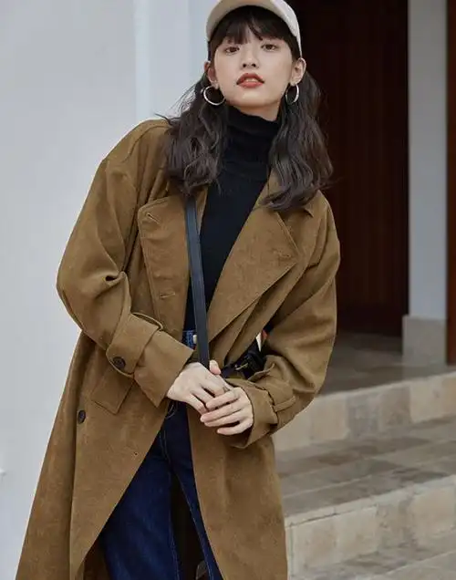 搭配13:驼色风衣 深蓝牛仔裤