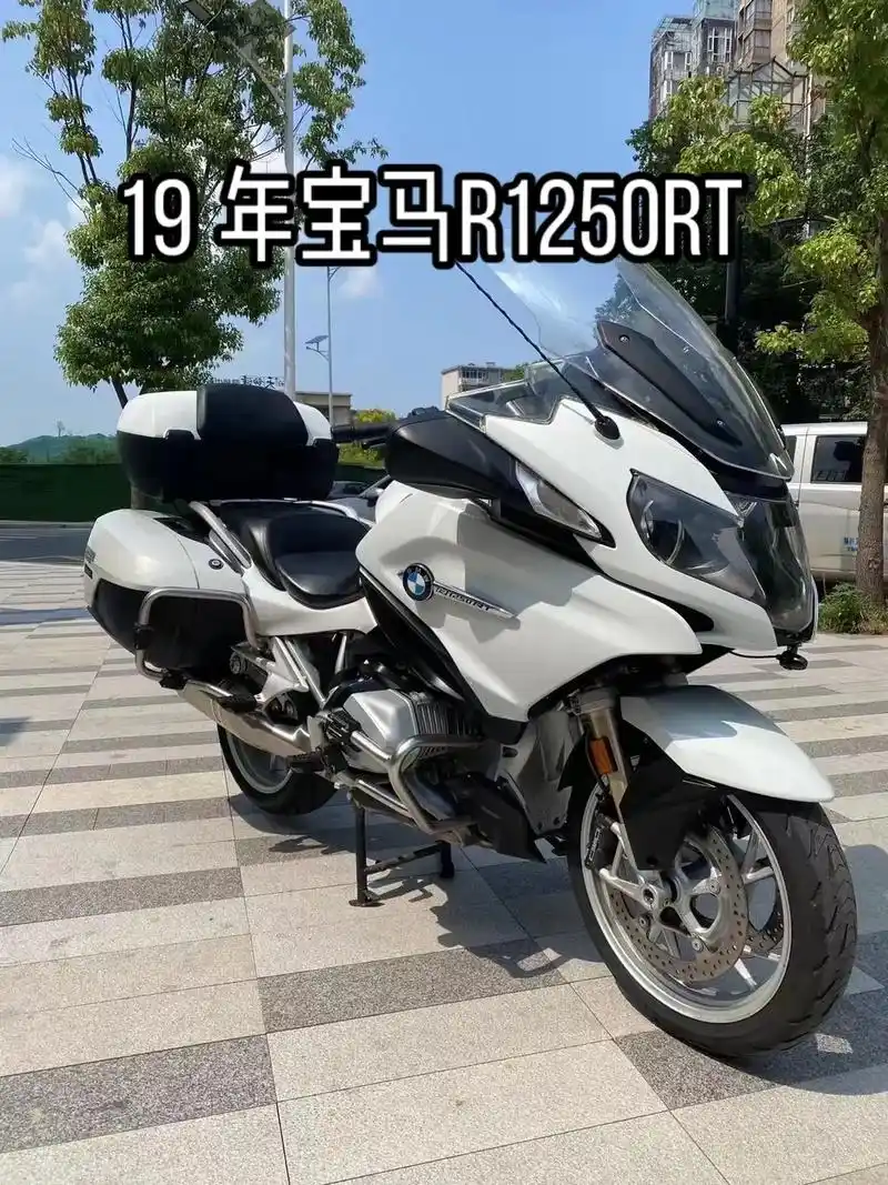 19年11月上牌国四 宝马r1250rt 带原厂新款尾箱高位