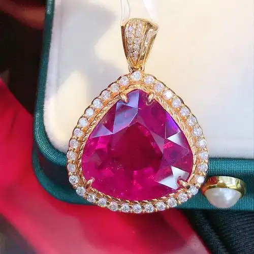 首饰厂家定制18k金镶嵌天然碧玺吊坠 主石:18.46克拉