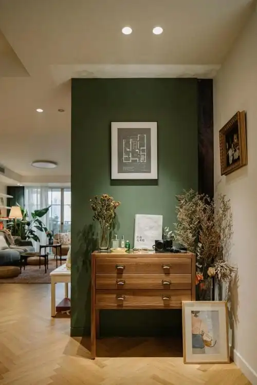 100㎡简约轻复古风格新房装修墨绿背景墙的神秘魅力