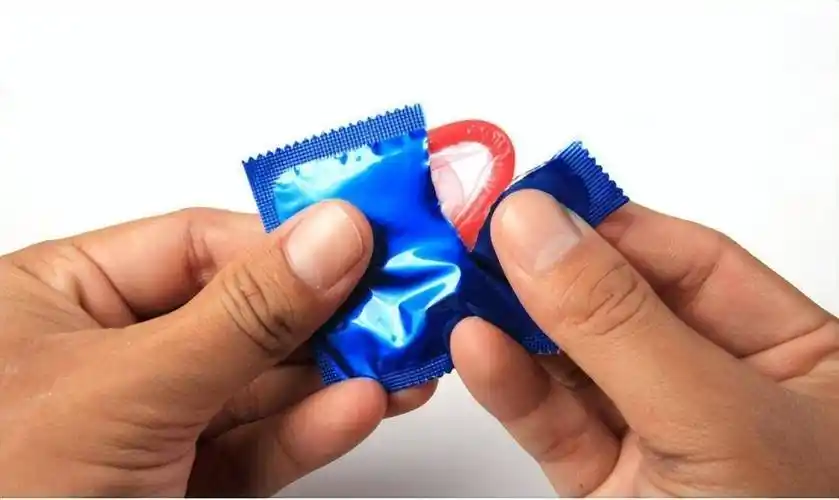 避孕套前面的尖尖有啥用?关于避孕套的这些知识,男女都该了解下_女性_