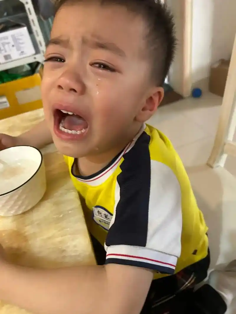 可爱又可恨的小家伙#这哭得有鼻子有眼的 #你们的孩子也是这样 - 抖音