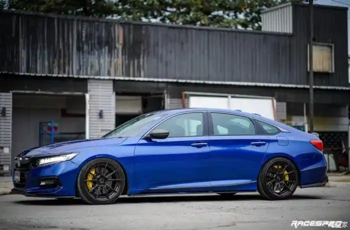 十代雅阁泰仔风格改装