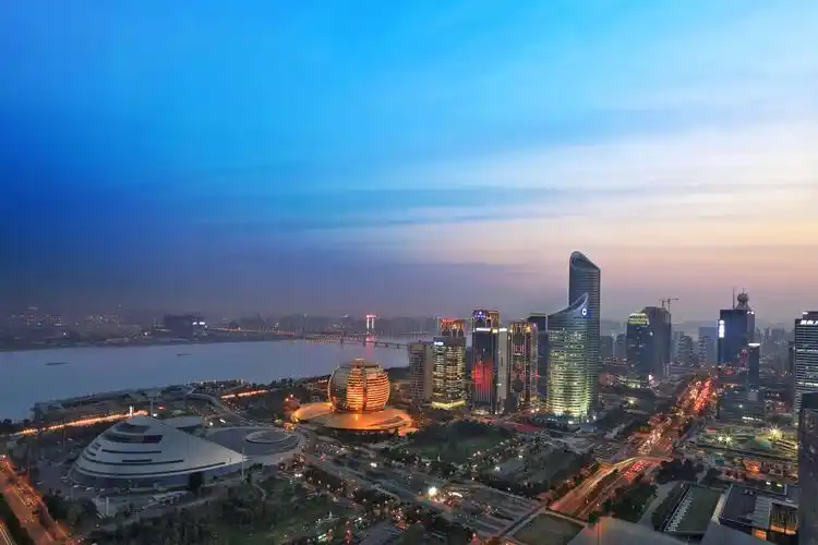 上有天堂下有苏杭钱江新城cbd丝毫不输上海广州