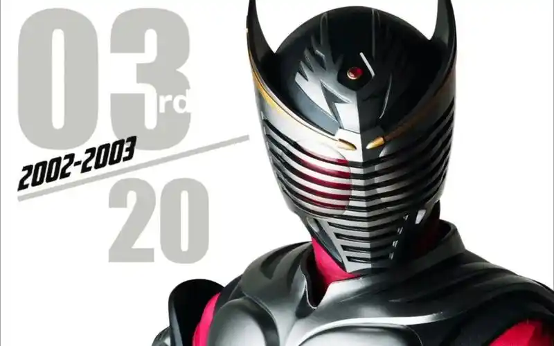 假面骑士龙骑主题曲《alive a life》