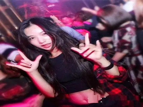 musem2特色点评musem2是一个夜店中女孩姑娘美女多的夜总会,长期的嗨