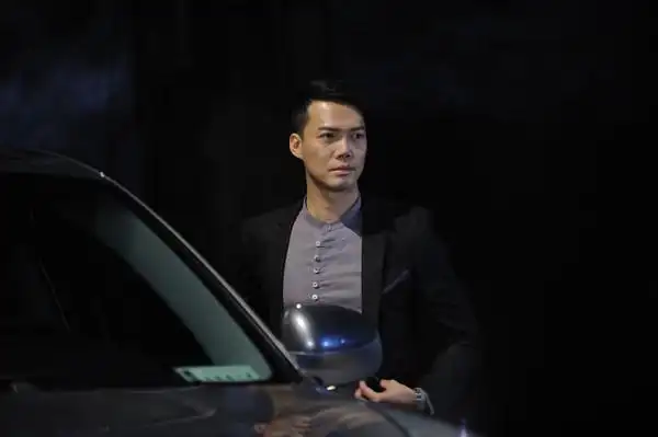 大湾区laughing哥,舞者?演员?古惑仔?卧底?阿sir你好犀利!