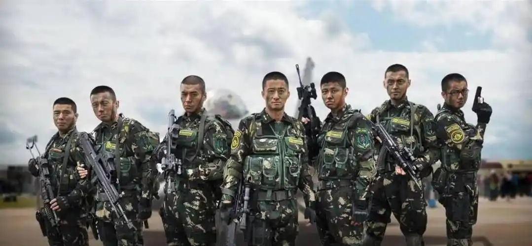 吴京成名导谷智鑫差点瘫痪我是特种兵主演现状各不相同