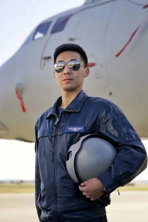 抗美援朝轰炸大和岛作战70年纪念日,听南部战区空军航空兵某师飞行员