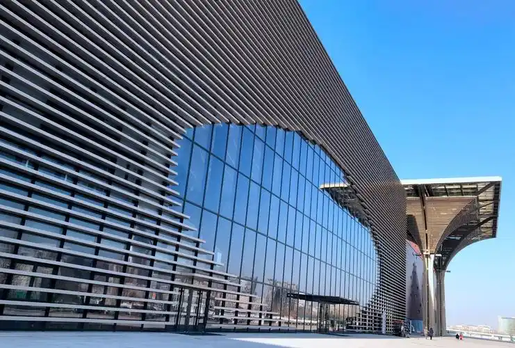 文化中心图书馆,该图书馆是由原塘沽图书馆,汉沽图书馆,大港图书馆